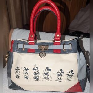 Disney Bradford Exchange Mickey Mouse And Minnie Mouse Love Story Satchel